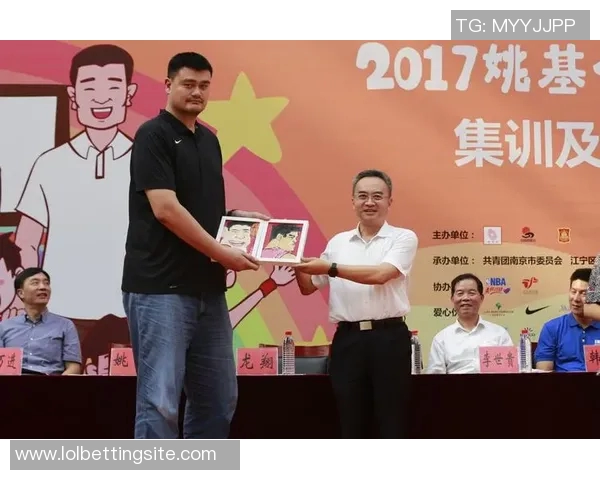 姚明小雏鹰的成长之路与篮球梦想的追寻