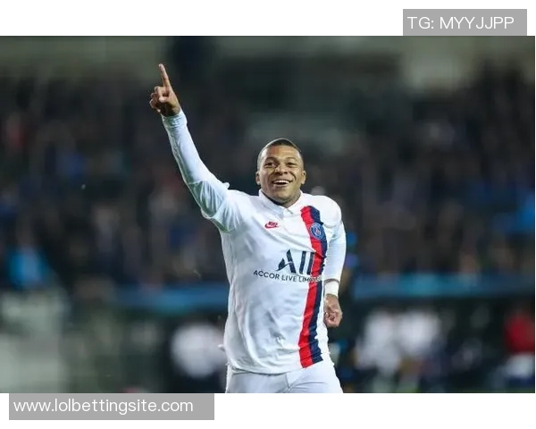 英超激战巴黎圣日耳曼险胜热刺帽子戏法点燃全场激情