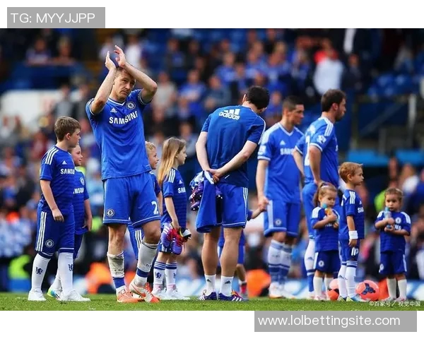 国王杯精彩对决里昂大胜切尔西补时进球点燃全场激情 国王杯精彩对决里昂大胜切尔西补时进球点燃全场激情