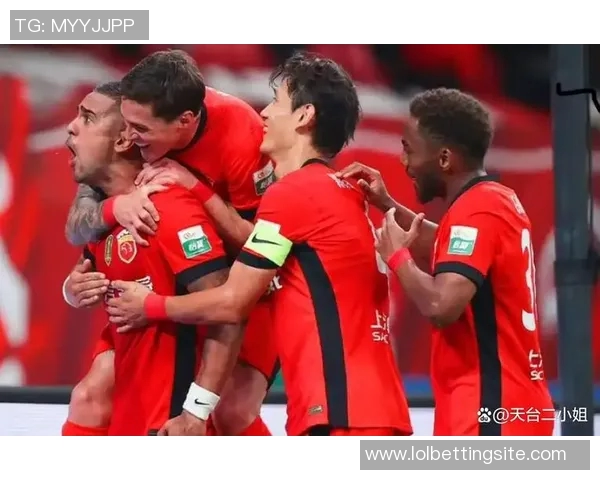 波尔图友谊赛大胜本菲卡争议判罚引发全场热议与欢呼