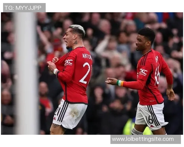 那不勒斯大胜曼联四球逆袭足总杯惊天冷门引发全场狂欢