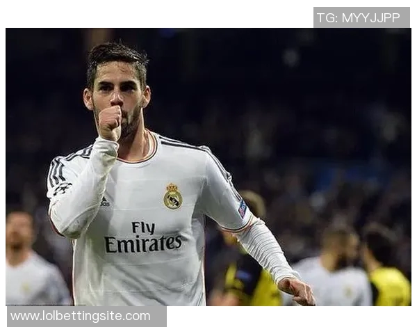 德甲惊现冷门AC米兰4-0横扫里昂全场沸腾瞬间回顾