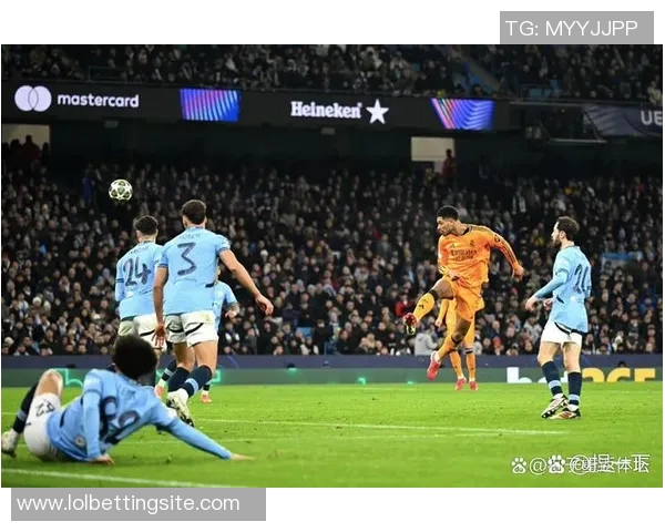欧联杯惊天逆转曼城4-3击败皇马全场沸腾的瞬间解析 欧联杯惊天逆转曼城4-3击败皇马全场沸腾的瞬间解析