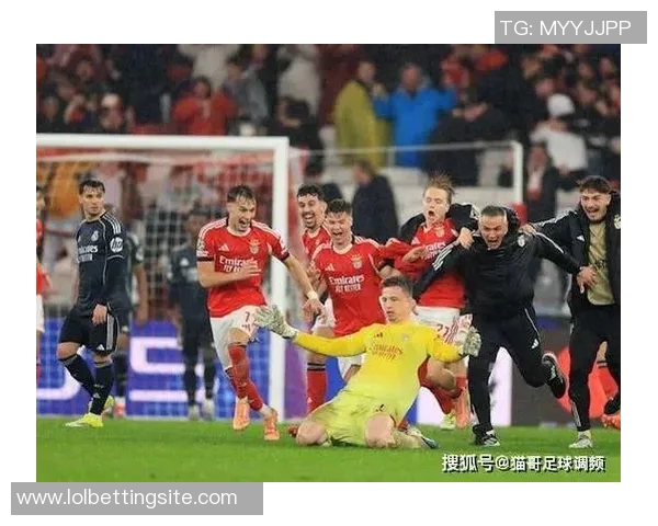 本菲卡逆袭那不勒斯5-0大胜上演欧冠历史冷门绝杀瞬间 本菲卡逆袭那不勒斯5-0大胜上演欧冠历史冷门绝杀瞬间