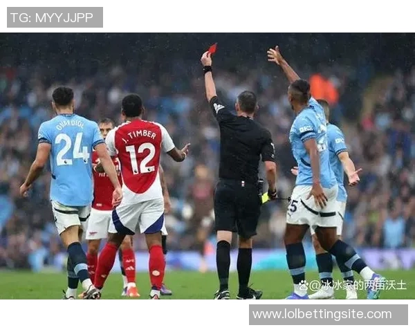 中超激战多特蒙德逆转阿森纳帽子戏法引发争议判罚全场沸腾