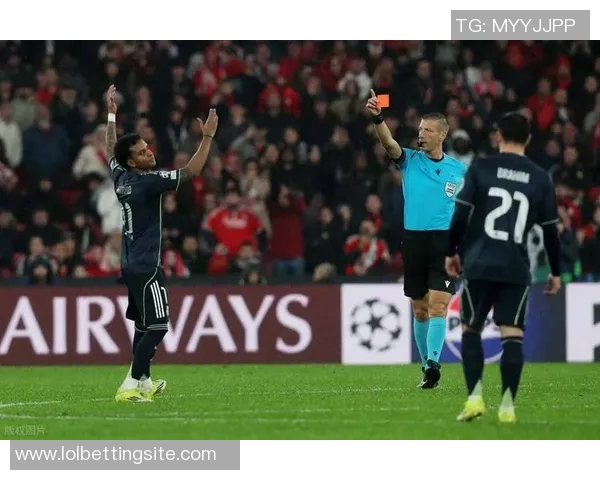 欧联杯皇马大胜多特蒙德红牌事件引发全场热议与数据分析
